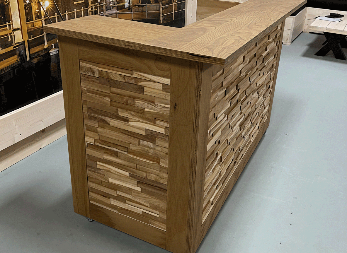 Bar met Teak Latten