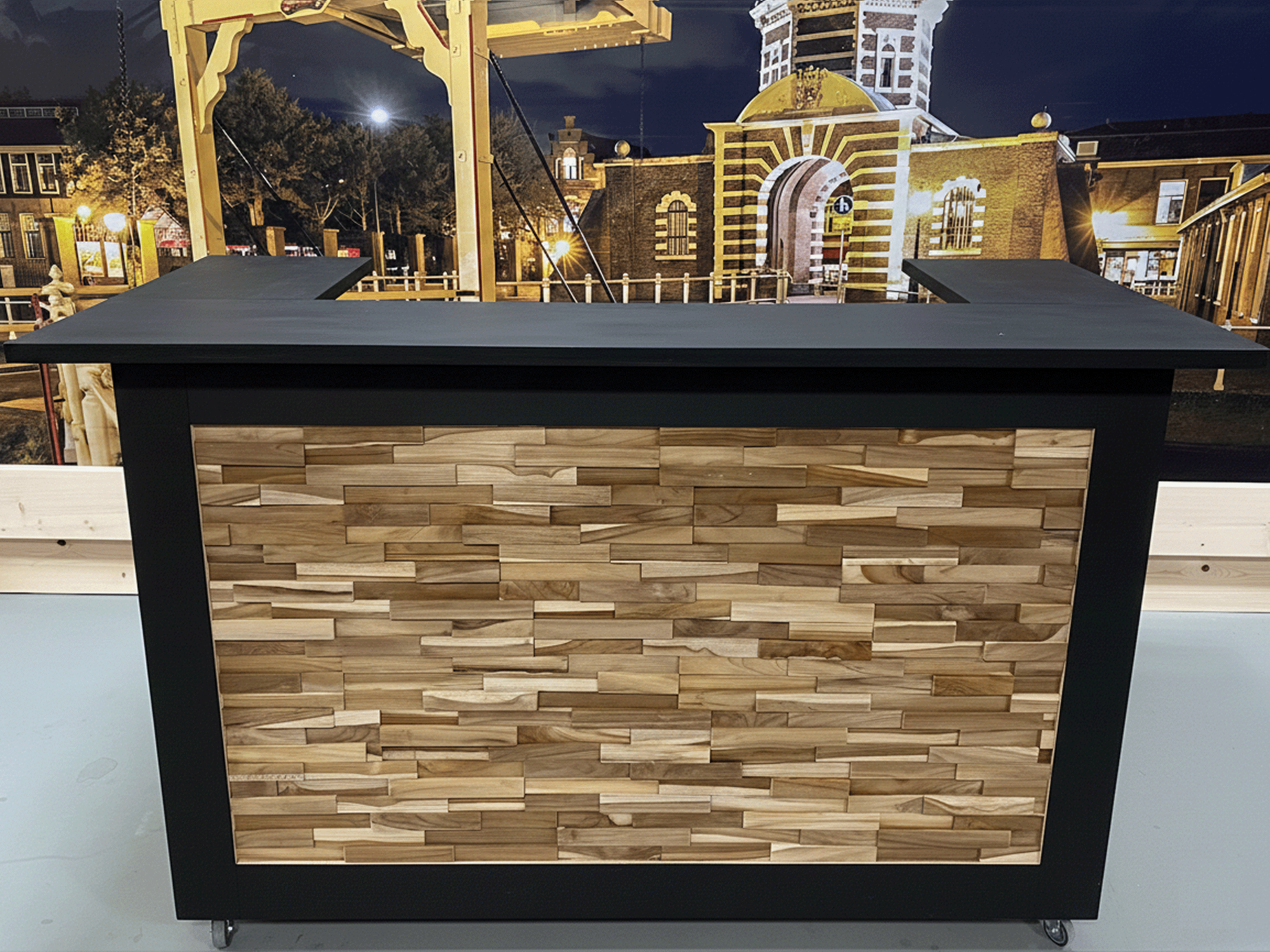 Steigerhouten Meubelen Leiden Design Bar - Houten bar met Teak Latten Paneel